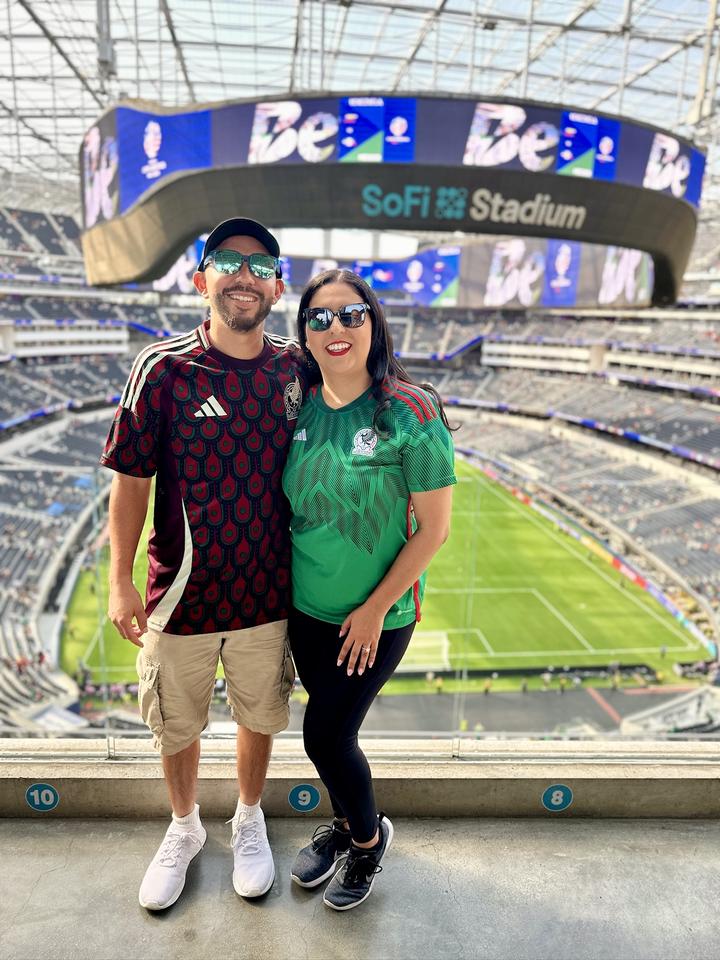 Juan y Carina juntos (24/33)